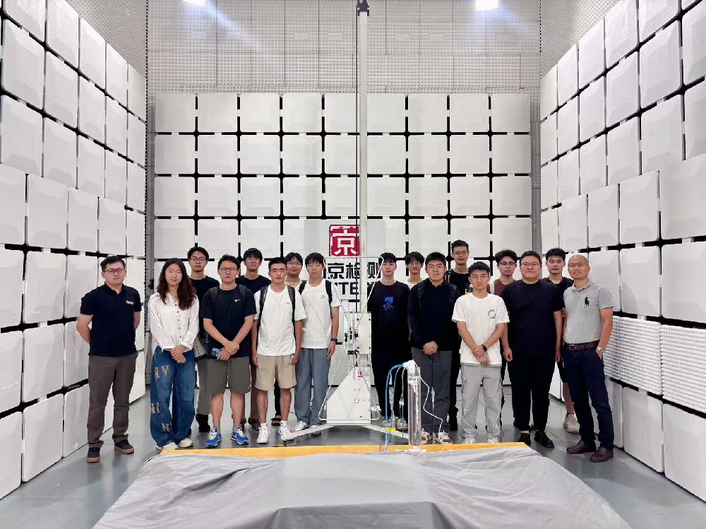 上海交大學(xué)子探秘創(chuàng)京檢測(cè)實(shí)驗(yàn)室!這場(chǎng)線下研學(xué)活動(dòng)超“硬核”